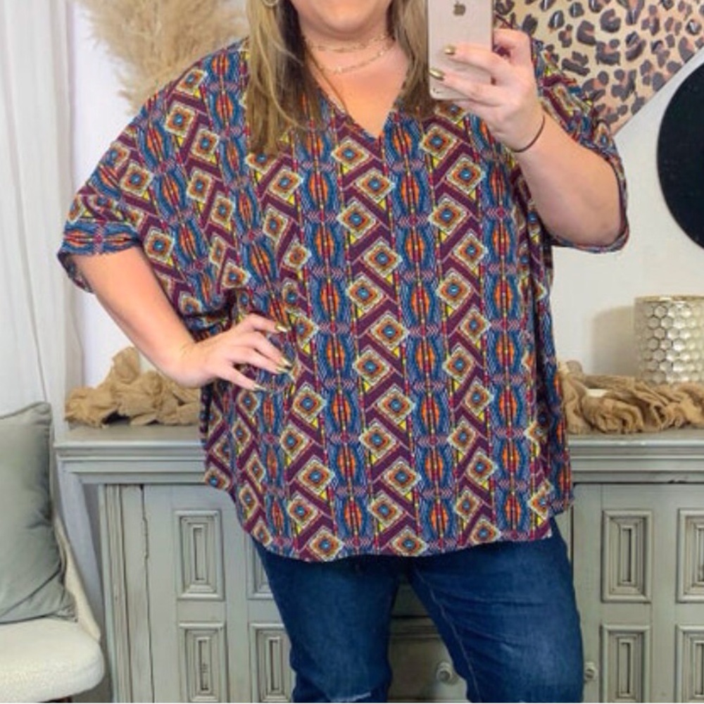 Geometric Patterned Women's Top - XXL
